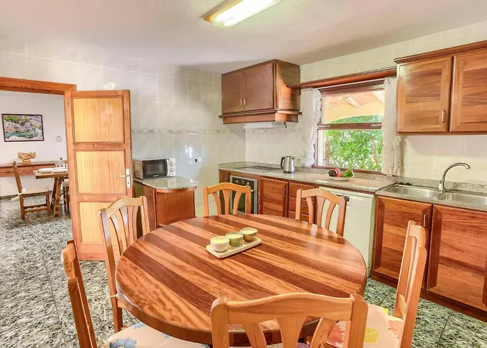 Guaita By بورت دي بوينسا